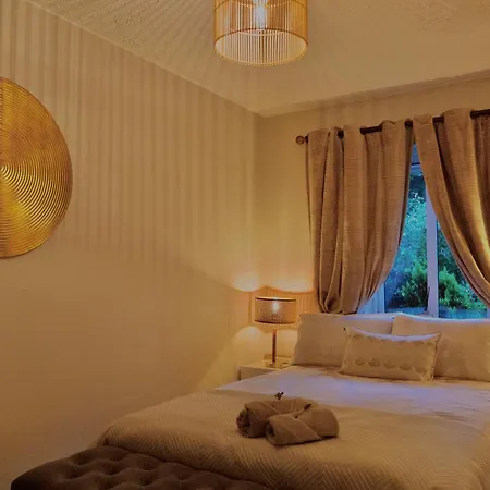 Апартаменты Fernway Entire