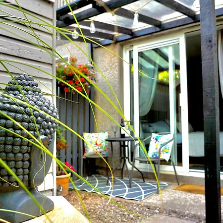 Апартаменты Fernway Entire *